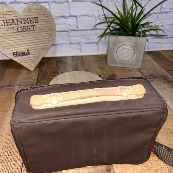 Jon Hart Espresso Coated Canvas Travel Kit - Picture 8 of 14